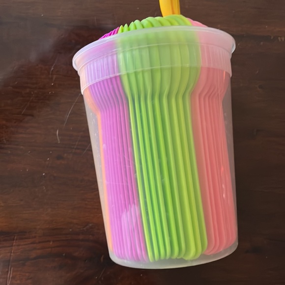 96 reusable heavy duty plastic party rainbow spoons ice cream desserts colorful - Picture 7 of 9